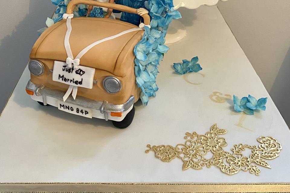 A cake to remember those passe