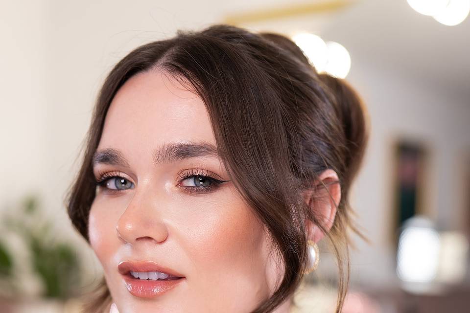 Bridal makeup and bun