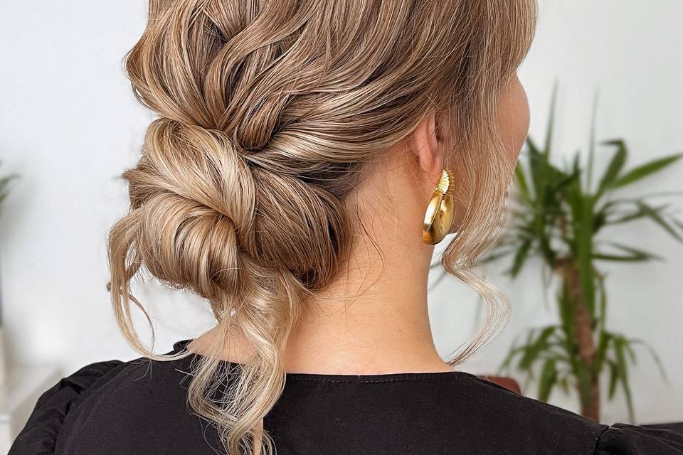 Bridal hairstyle