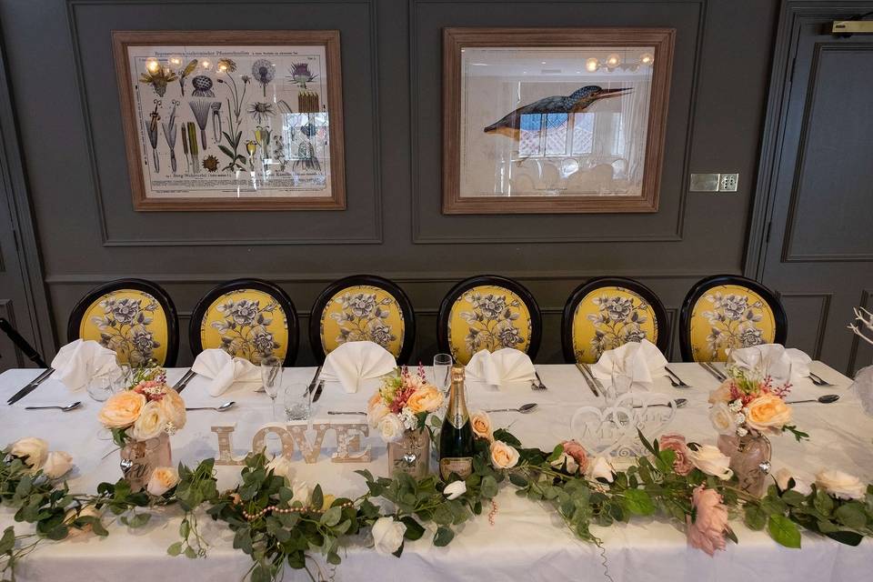 Elegant top table