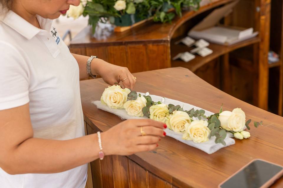 Rose floral tray