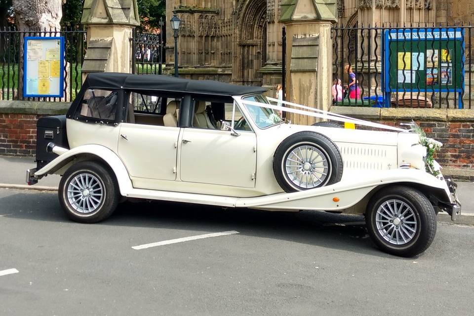 Wedding car York Minster