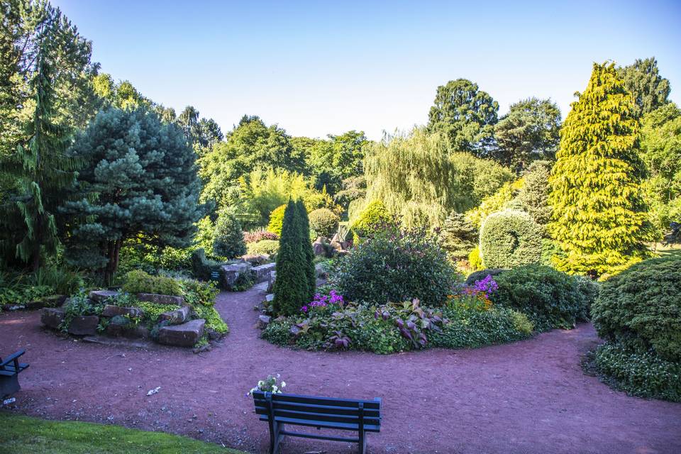 100 Acre Gardens