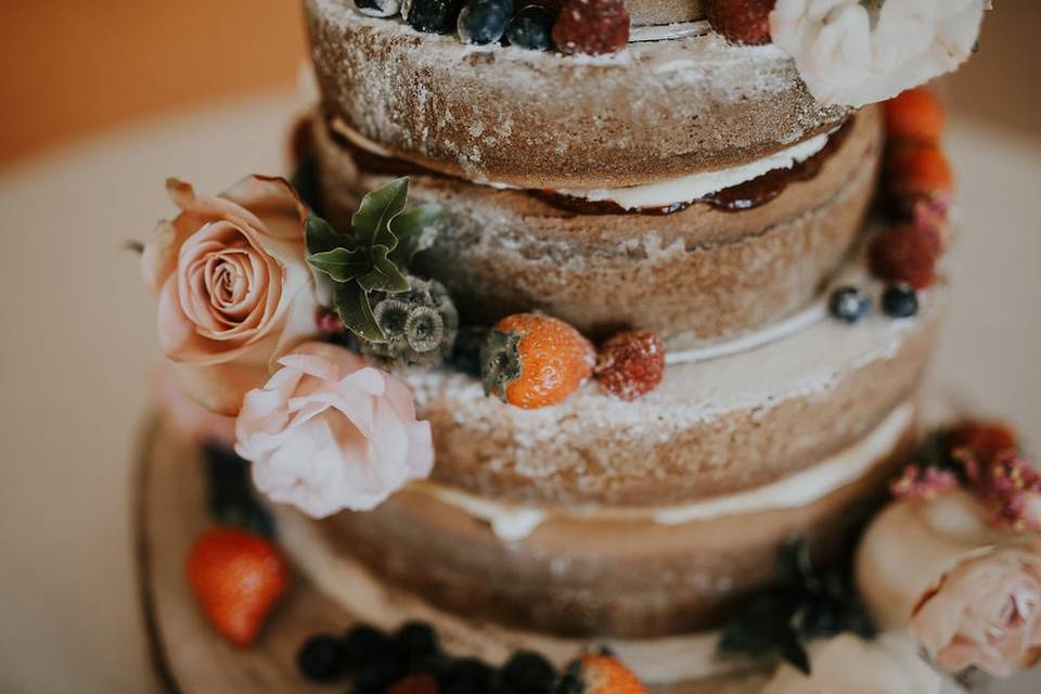 Elegant Wedding Cakes