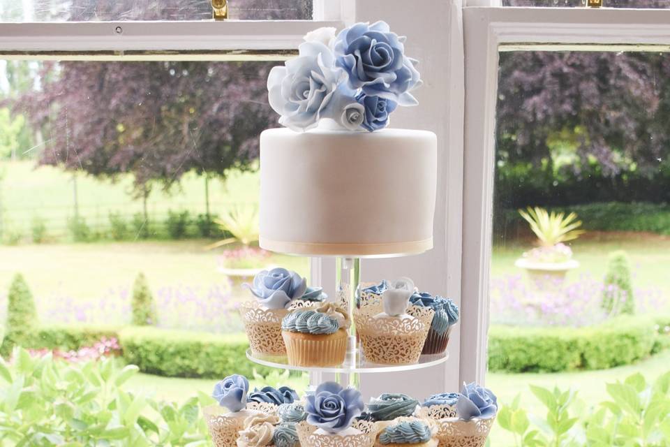 Wedding cupcakes