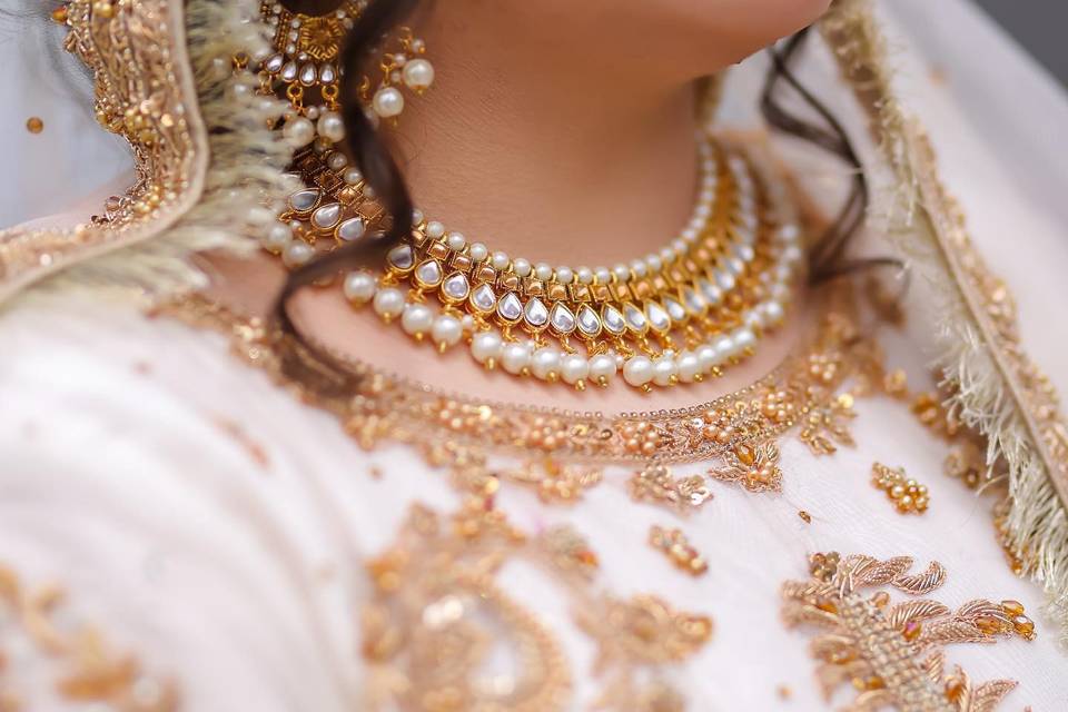 BRIDAL DETAILS