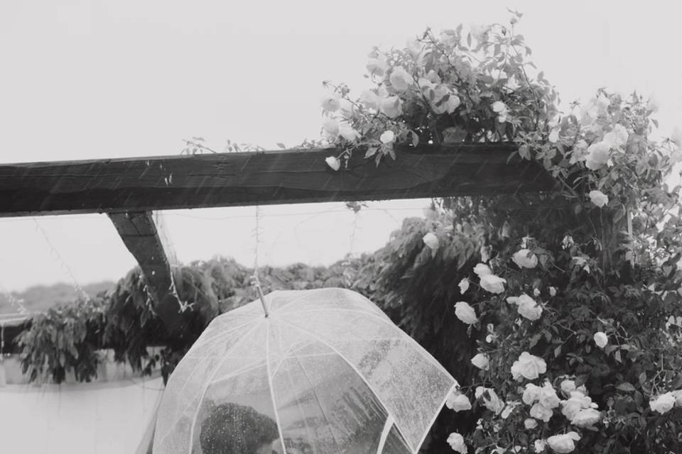 Lovely rainy wedding