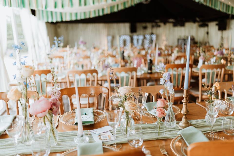 Trestle guest table option