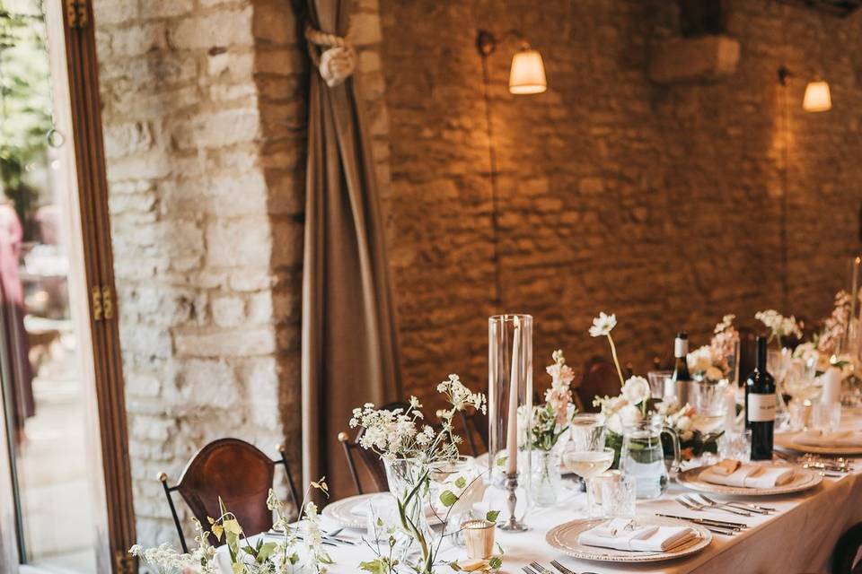 Banquet table flowers