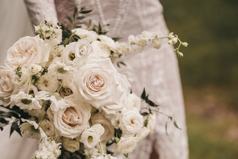 Classic white bridal bouquet
