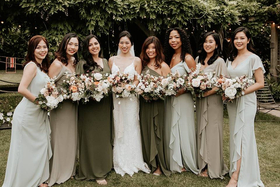 Peach and white floral bouquet