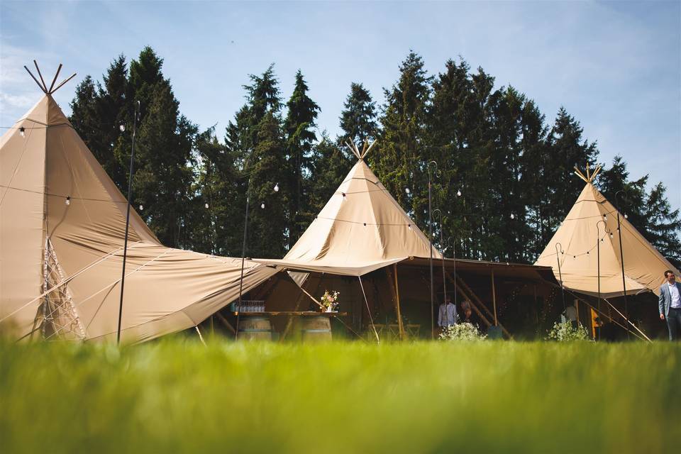 Tipi wedding in Herefordshire