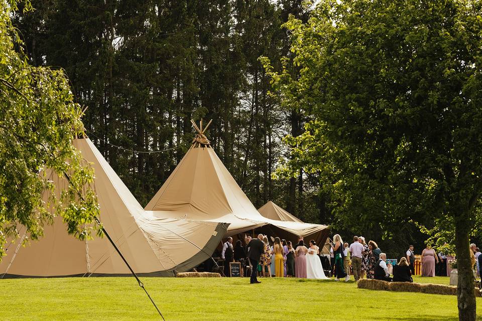 Tipi wedding