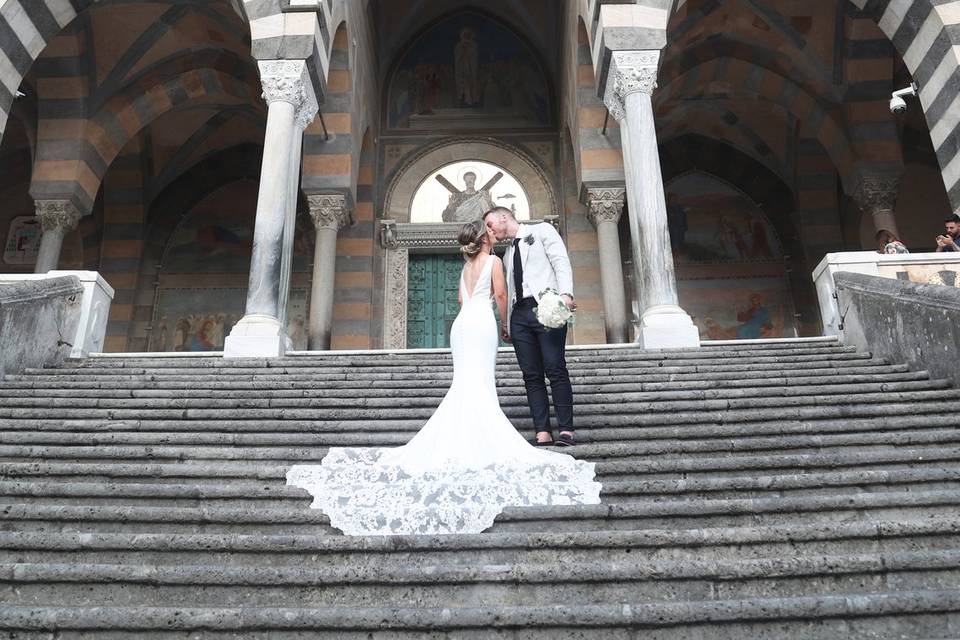 Blissfully wed in Amalfi