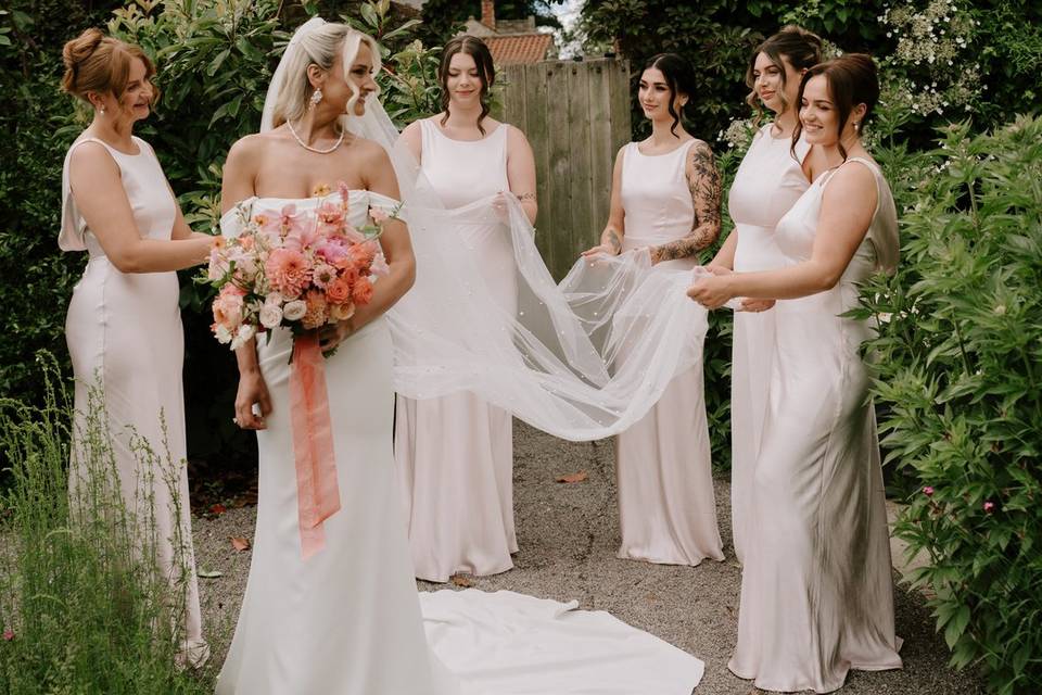 Middleton lodge Bridal party