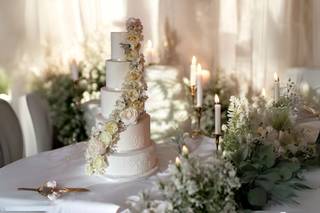 Mistry Cakes Couture