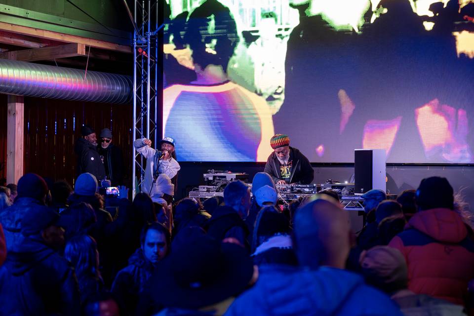 Huge dancefloor & stage