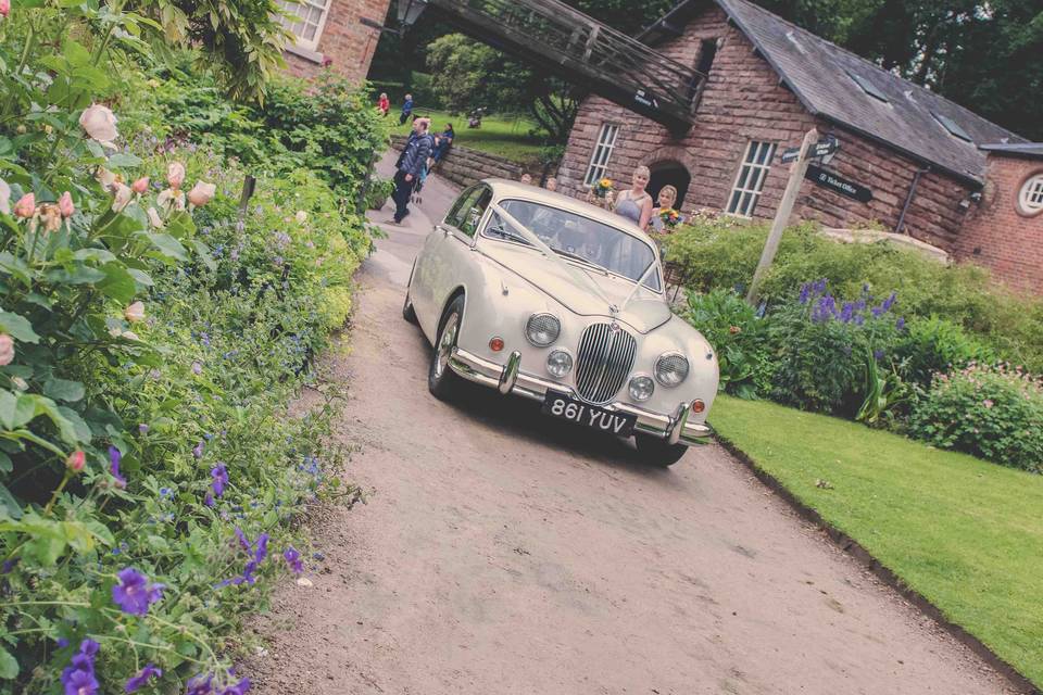 Classic Wedding Cars Cheshire