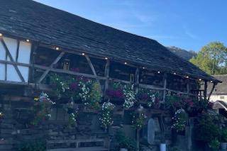 Wedding Barn and Flowers