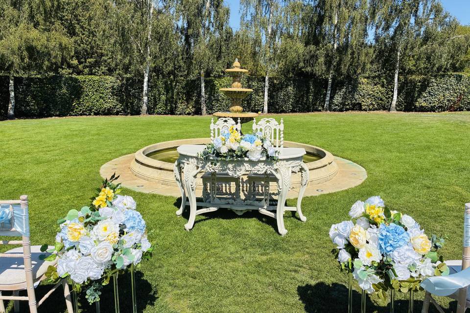 Aisle decor