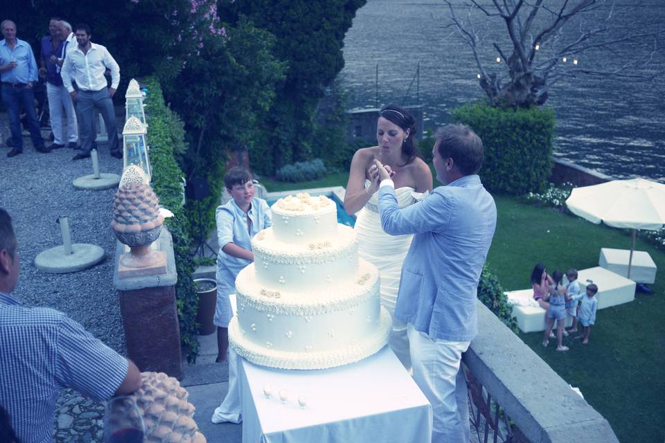 Cutting the cake