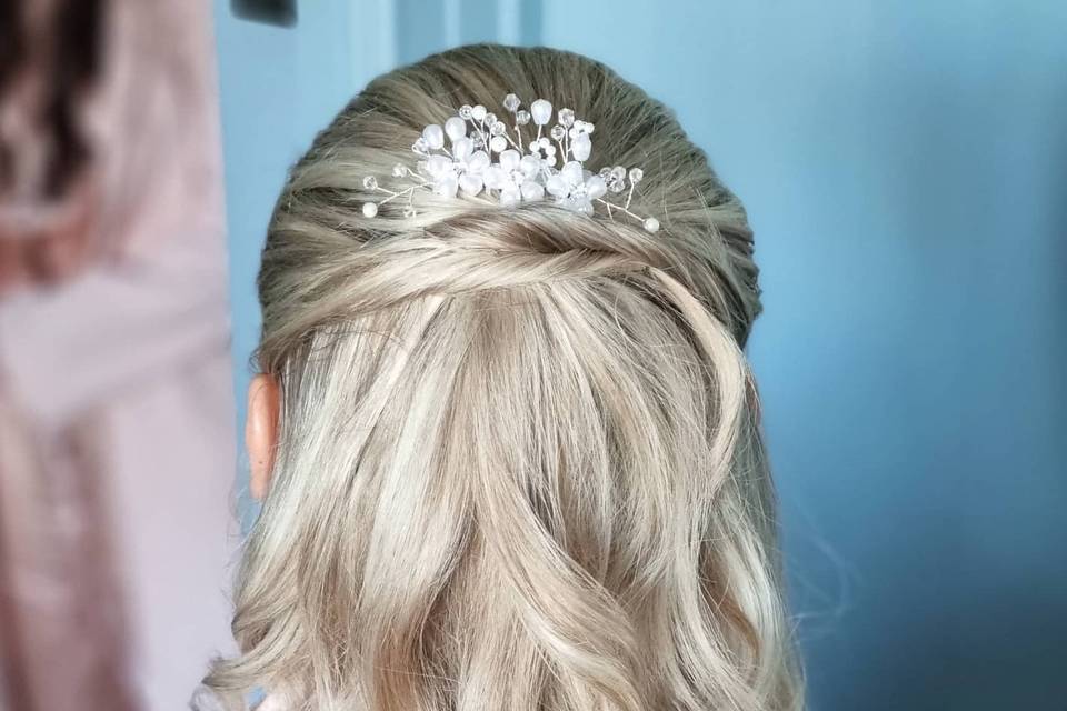 Bridemaid hair