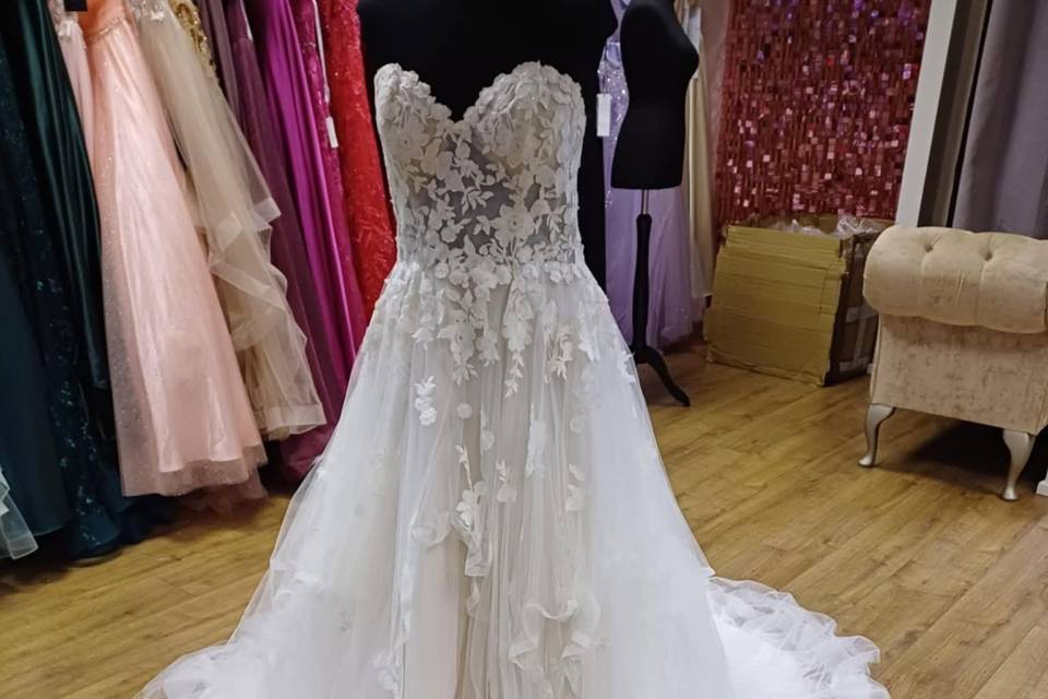 Everafterbridalwearprom batley