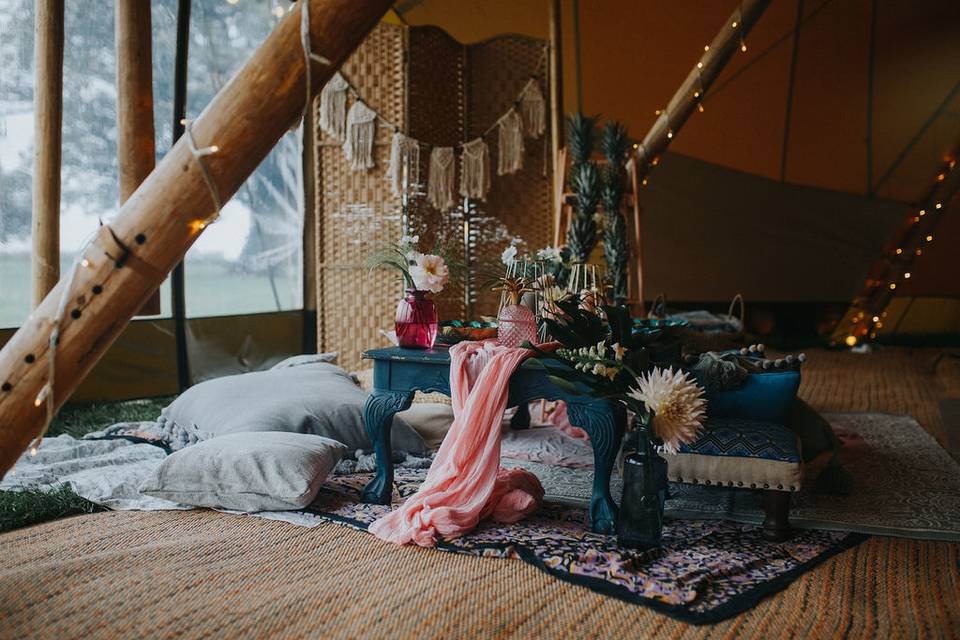 Tipi chill space