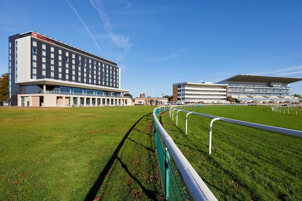 Hilton Garden Inn Doncaster Racecourse 11